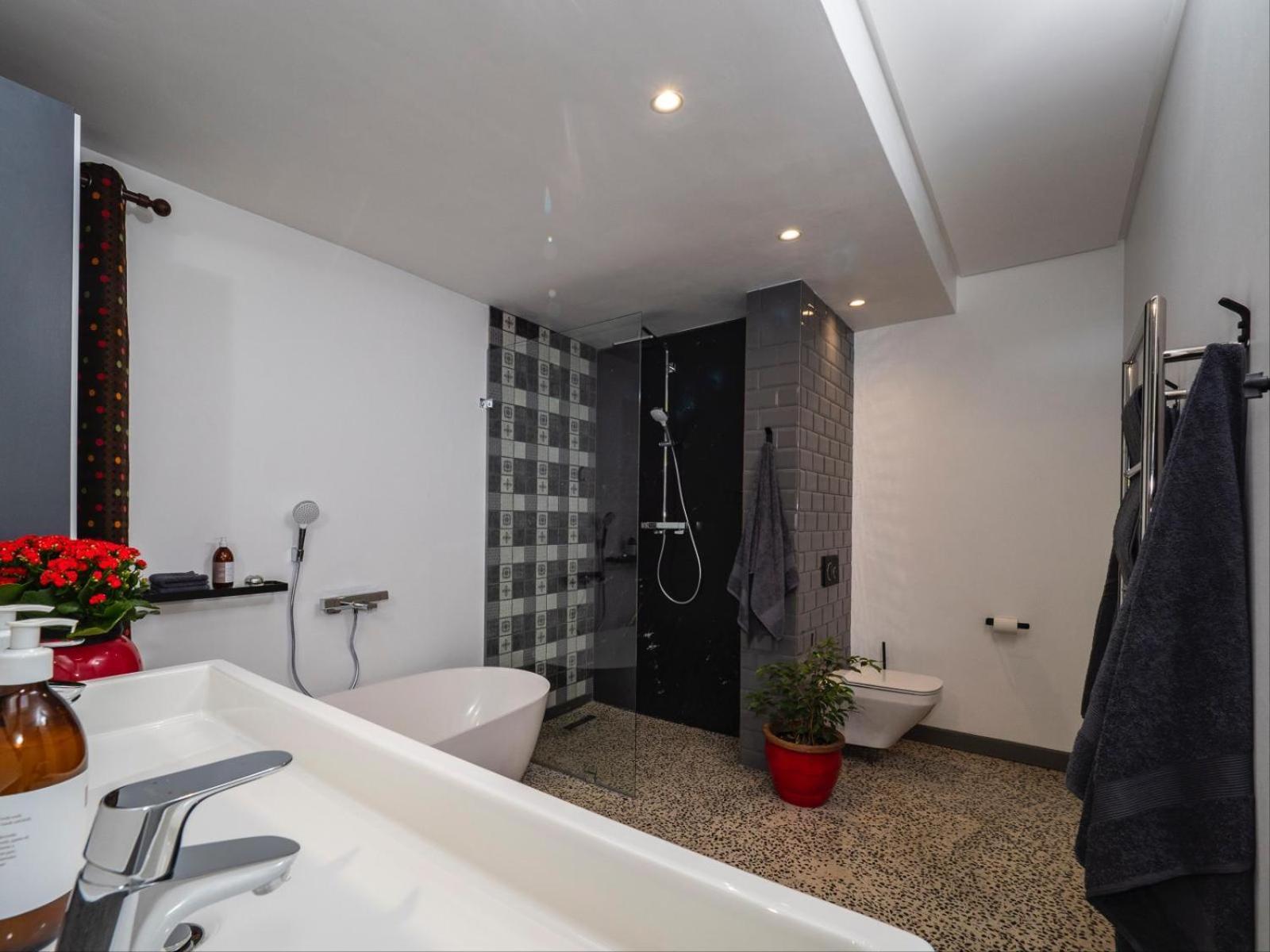 Boutique Ocean Views - Incorporating Wendy'S Hotel Hermanus Room photo